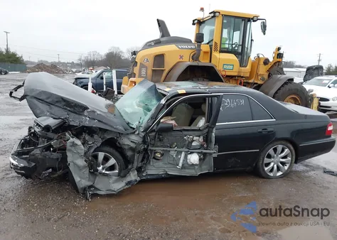 2001 Infiniti Q45 z USA, uszkodzony, nr VIN JNKBY31A51M101506